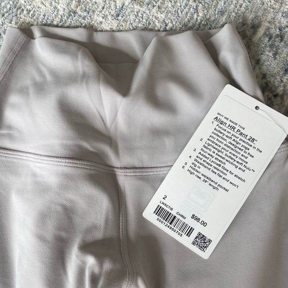 NWT Lululemon Align - Picture 5 of 5